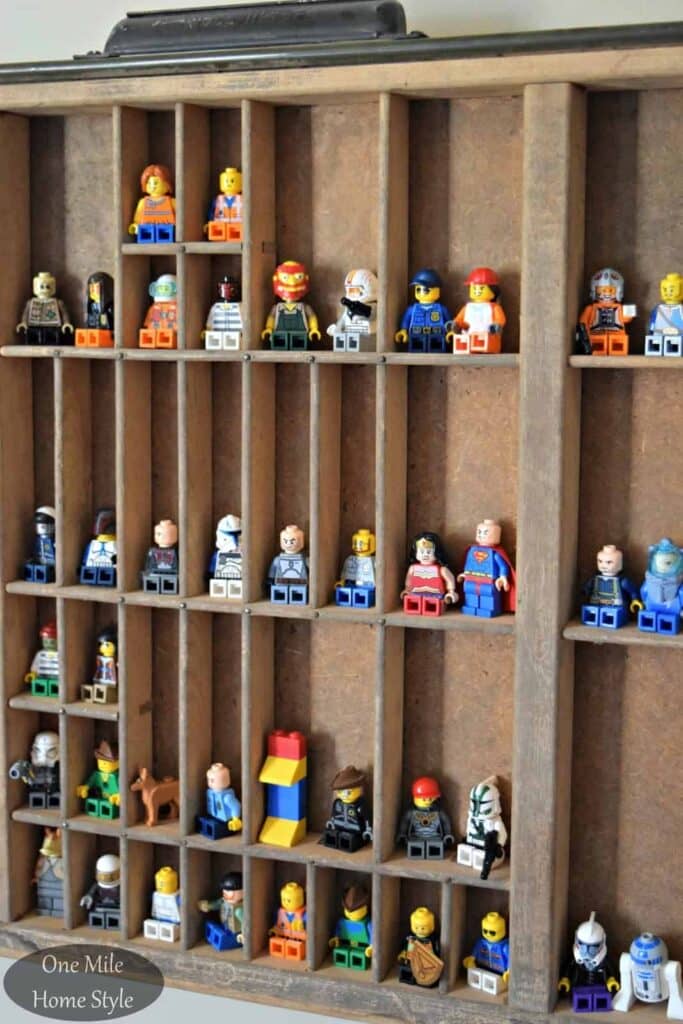 Lego Storage Ideas | AWESOME Lego storage ideas to keep your kids sets, minifigs and pieces organized.