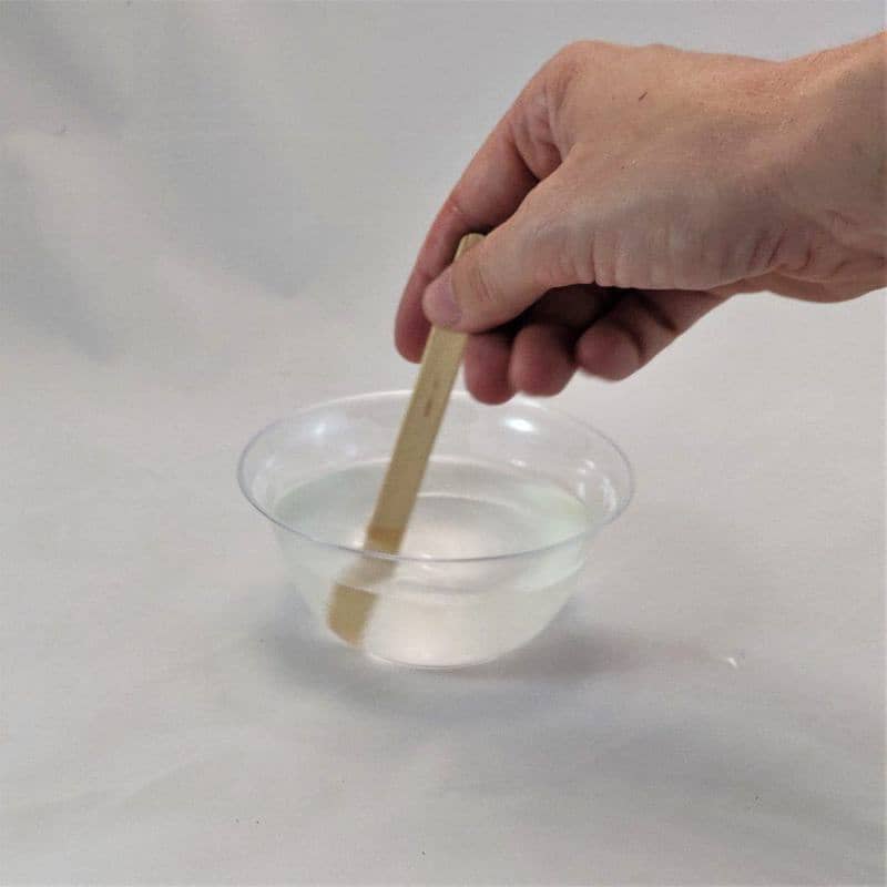 mixing the epoxy resin