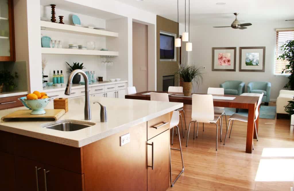 Declutter when moving house - tidy kitchen and living room.