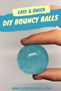 Make Your Own SUPER BOUNCY Glitter Bouncy Balls | This super easy recipe uses just 3 ingredients to make super bouncy balls! Your kids will love this DIY activities.