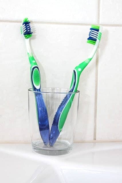 Cleaning Duos - Clean your toothbrush holder in the dishwasher.