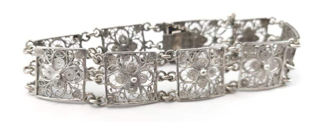 How to clean silver jewelry at home